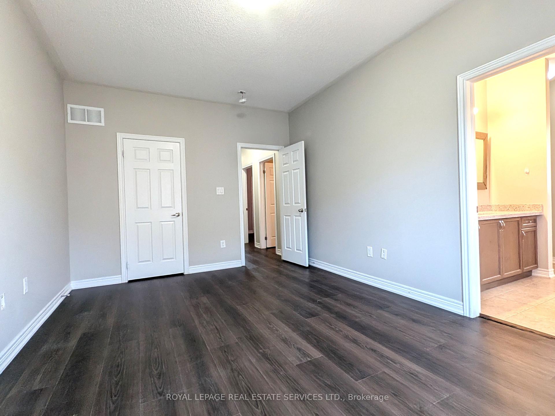Photo 17 of 39 Vezna Crescent, Brampton, Credit Valley — HOMEH