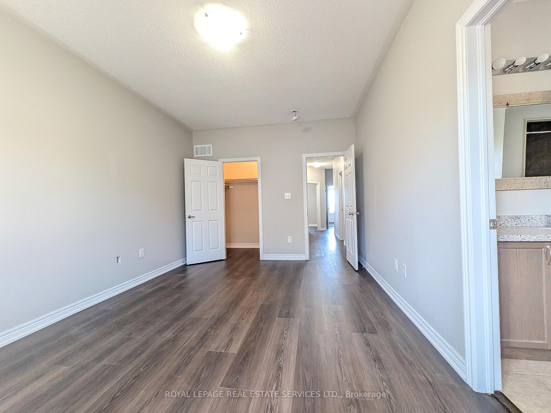Photo 18 of 39 Vezna Crescent, Brampton, Credit Valley — HOMEH
