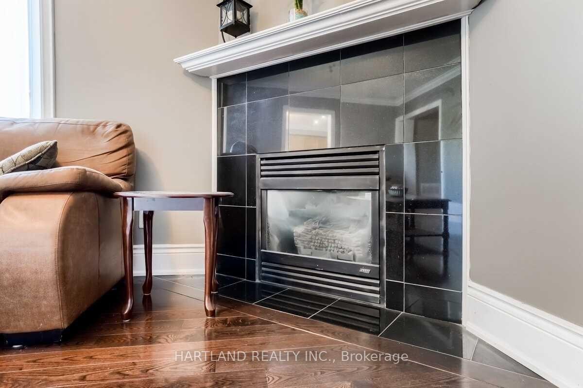 Photo 11 of 476 Jay Crescent, Orangeville — HOMEH