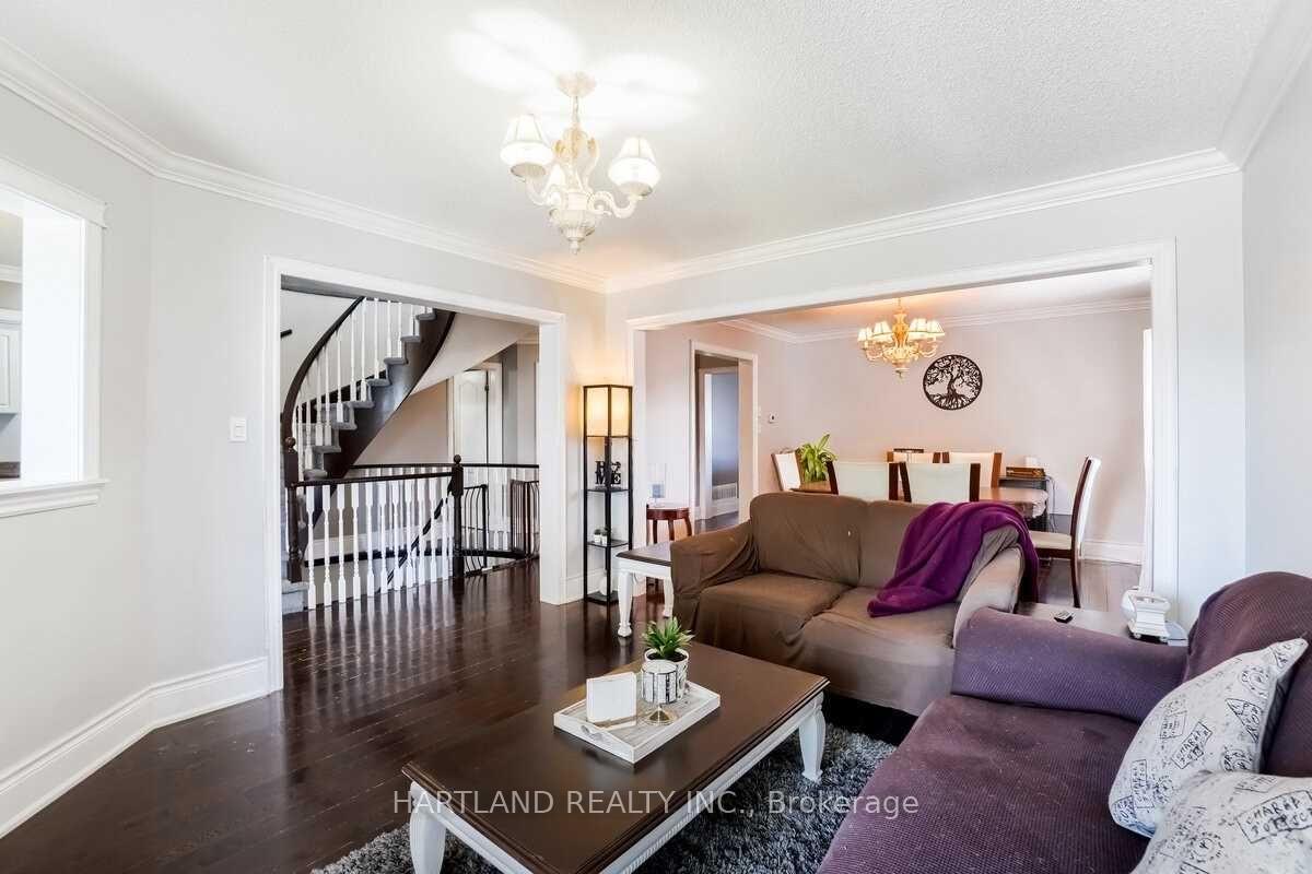 Photo 14 of 476 Jay Crescent, Orangeville — HOMEH