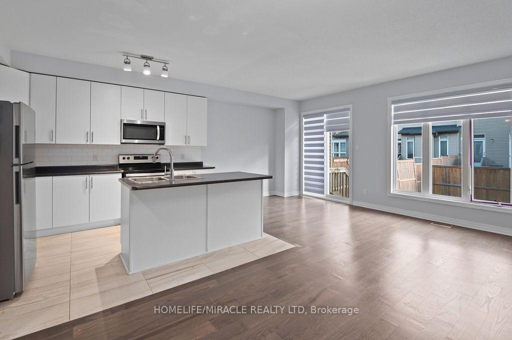 Photo 6 of 153 Overberg Way, Ottawa, Kanata - Emerald Meadows/Trailwest — HOMEH