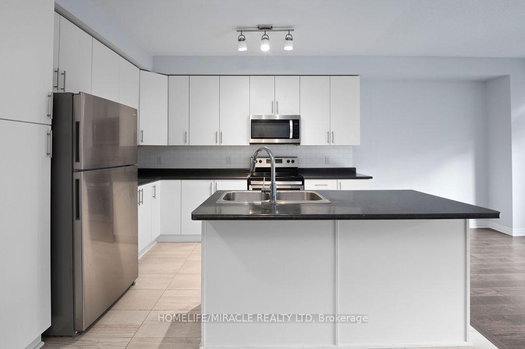 Photo 7 of 153 Overberg Way, Ottawa, Kanata - Emerald Meadows/Trailwest — HOMEH