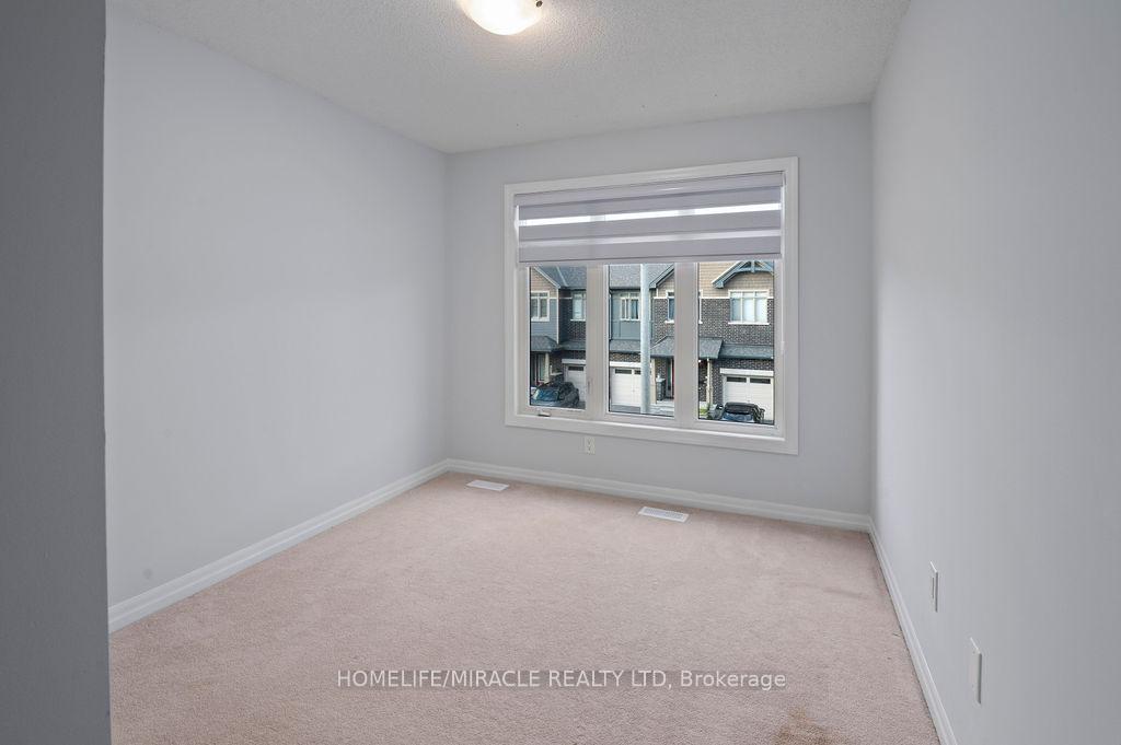Photo 18 of 153 Overberg Way, Ottawa, Kanata - Emerald Meadows/Trailwest — HOMEH