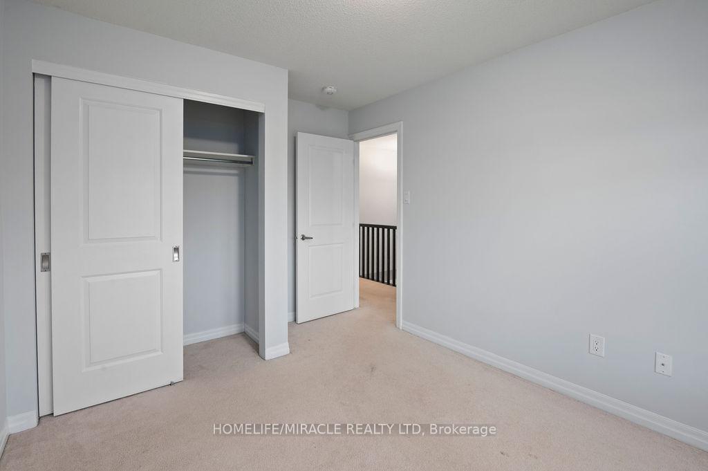 Photo 21 of 153 Overberg Way, Ottawa, Kanata - Emerald Meadows/Trailwest — HOMEH
