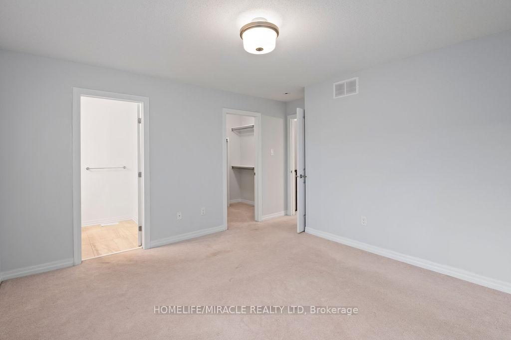 Photo 23 of 153 Overberg Way, Ottawa, Kanata - Emerald Meadows/Trailwest — HOMEH
