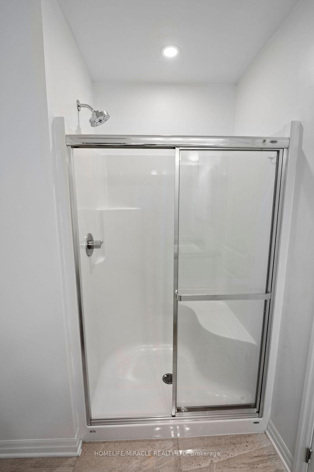 Photo 25 of 153 Overberg Way, Ottawa, Kanata - Emerald Meadows/Trailwest — HOMEH