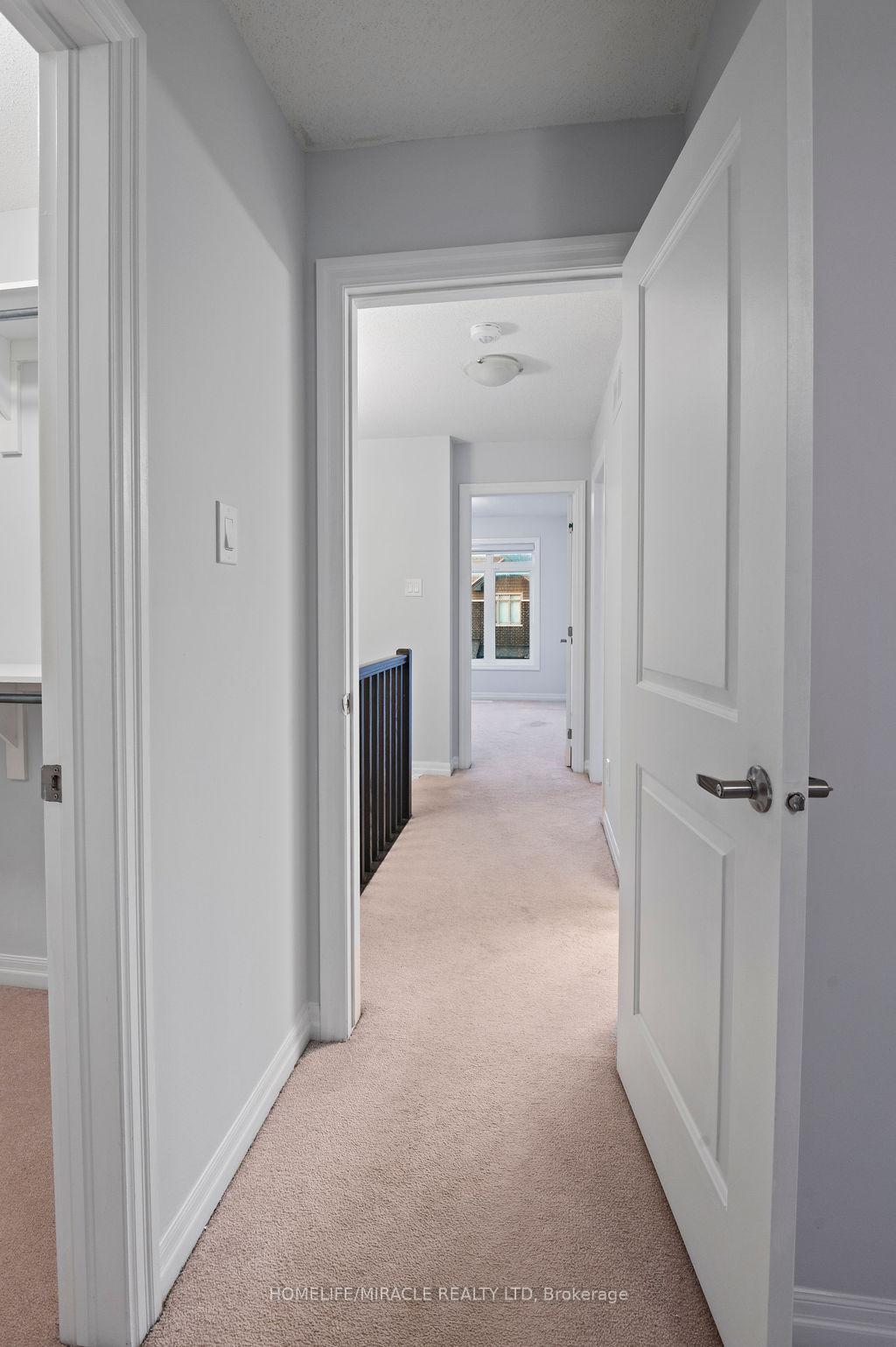 Photo 28 of 153 Overberg Way, Ottawa, Kanata - Emerald Meadows/Trailwest — HOMEH