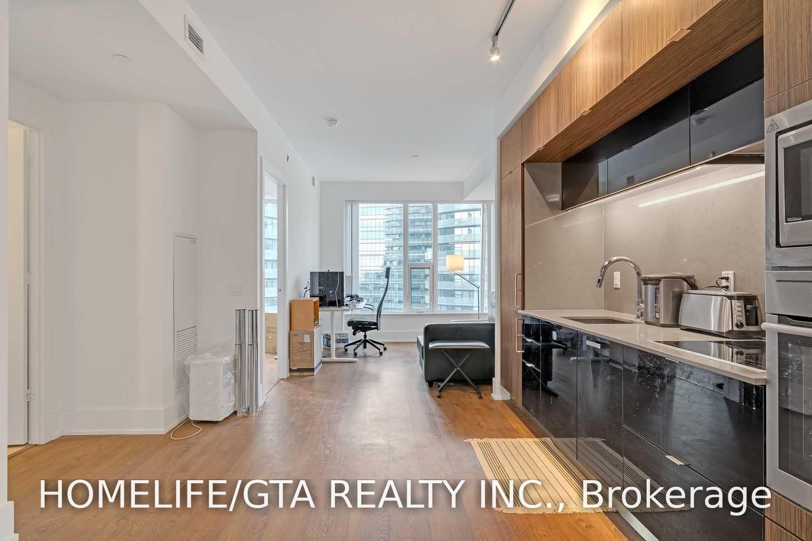 Photo 2 of Unit 3202, 10 York Street, Toronto, Waterfront Communities — HOMEH