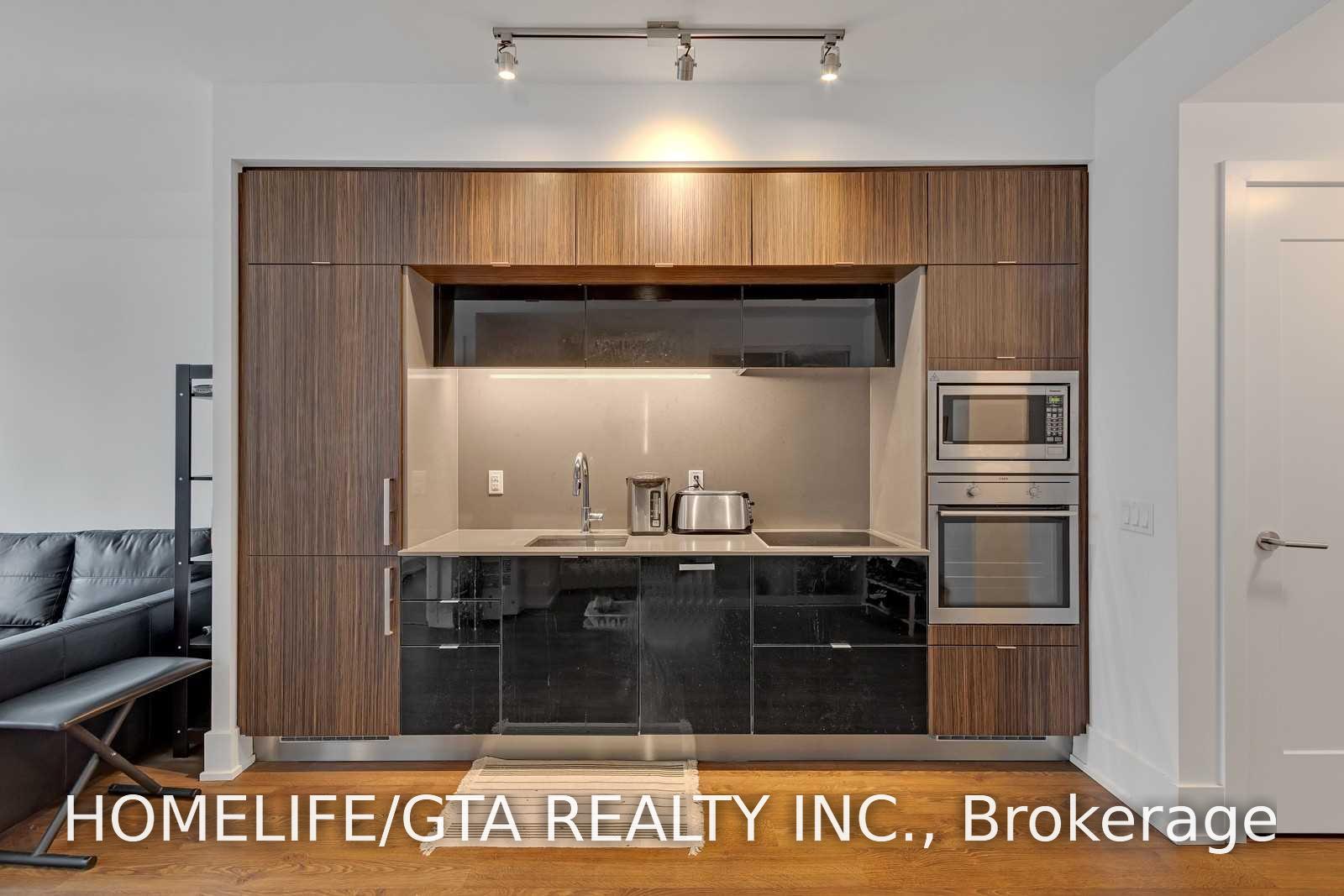 Photo 3 of Unit 3202, 10 York Street, Toronto, Waterfront Communities — HOMEH