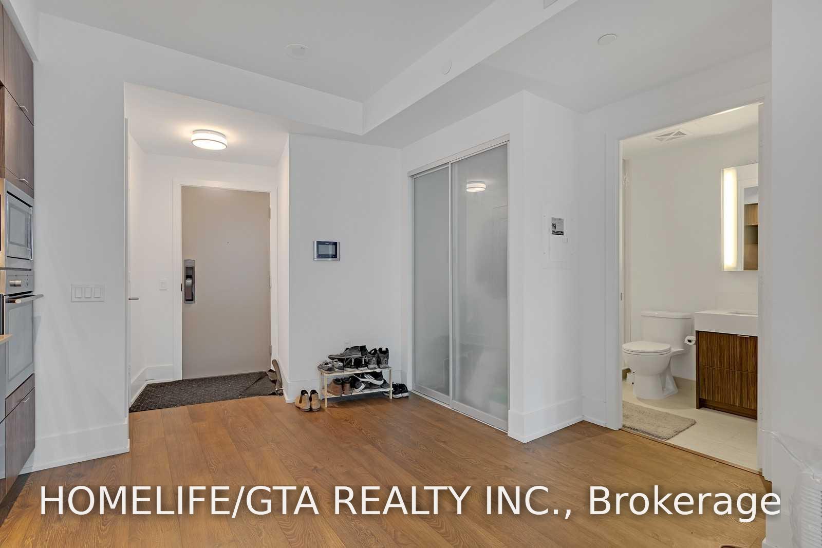 Photo 4 of Unit 3202, 10 York Street, Toronto, Waterfront Communities — HOMEH