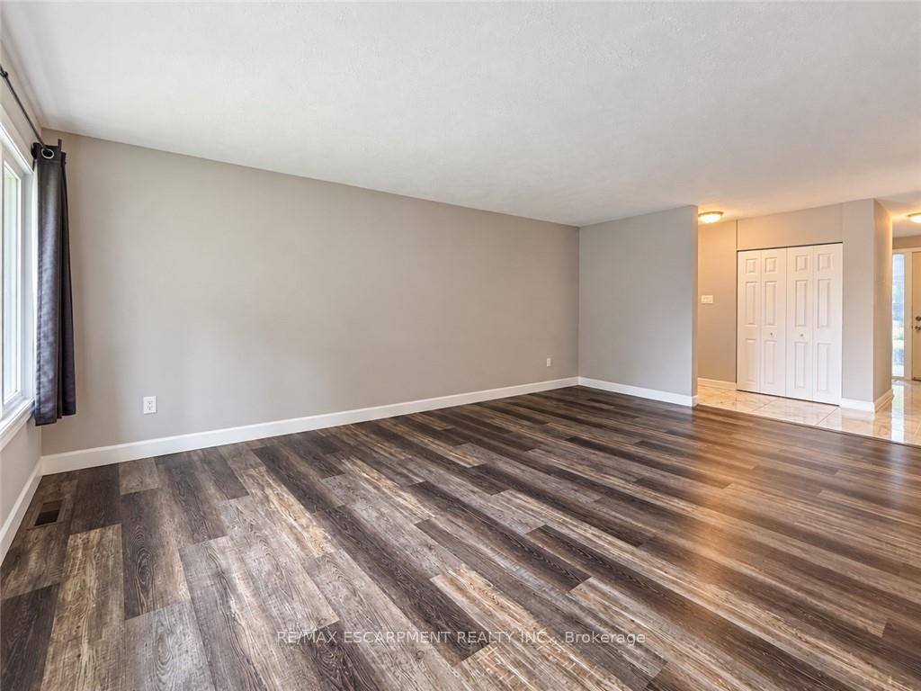 Photo 6 of Unit Upper, 63 Sanatorium Road, Hamilton, Westcliffe — HOMEH