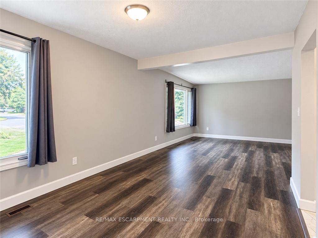 Photo 9 of Unit Upper, 63 Sanatorium Road, Hamilton, Westcliffe — HOMEH