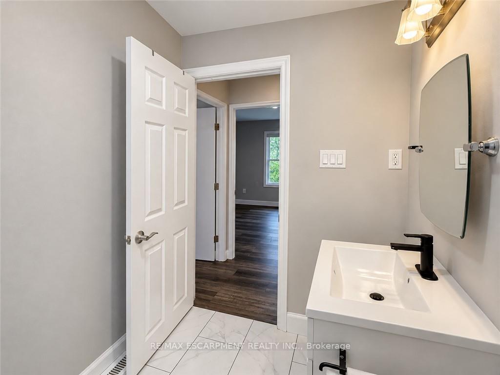 Photo 24 of Unit Upper, 63 Sanatorium Road, Hamilton, Westcliffe — HOMEH