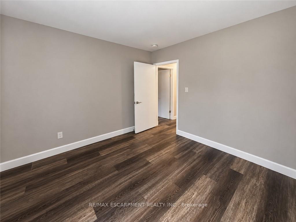 Photo 26 of Unit Upper, 63 Sanatorium Road, Hamilton, Westcliffe — HOMEH