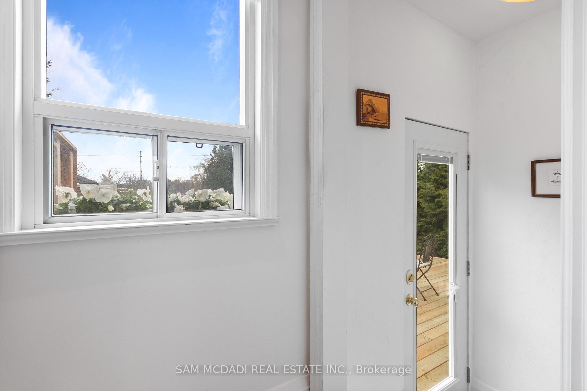 Photo 17 of 1088 Cherriebell Road, Mississauga, Lakeview — HOMEH