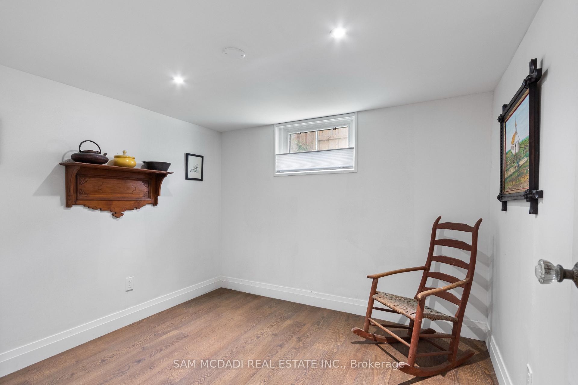 Photo 18 of 1088 Cherriebell Road, Mississauga, Lakeview — HOMEH