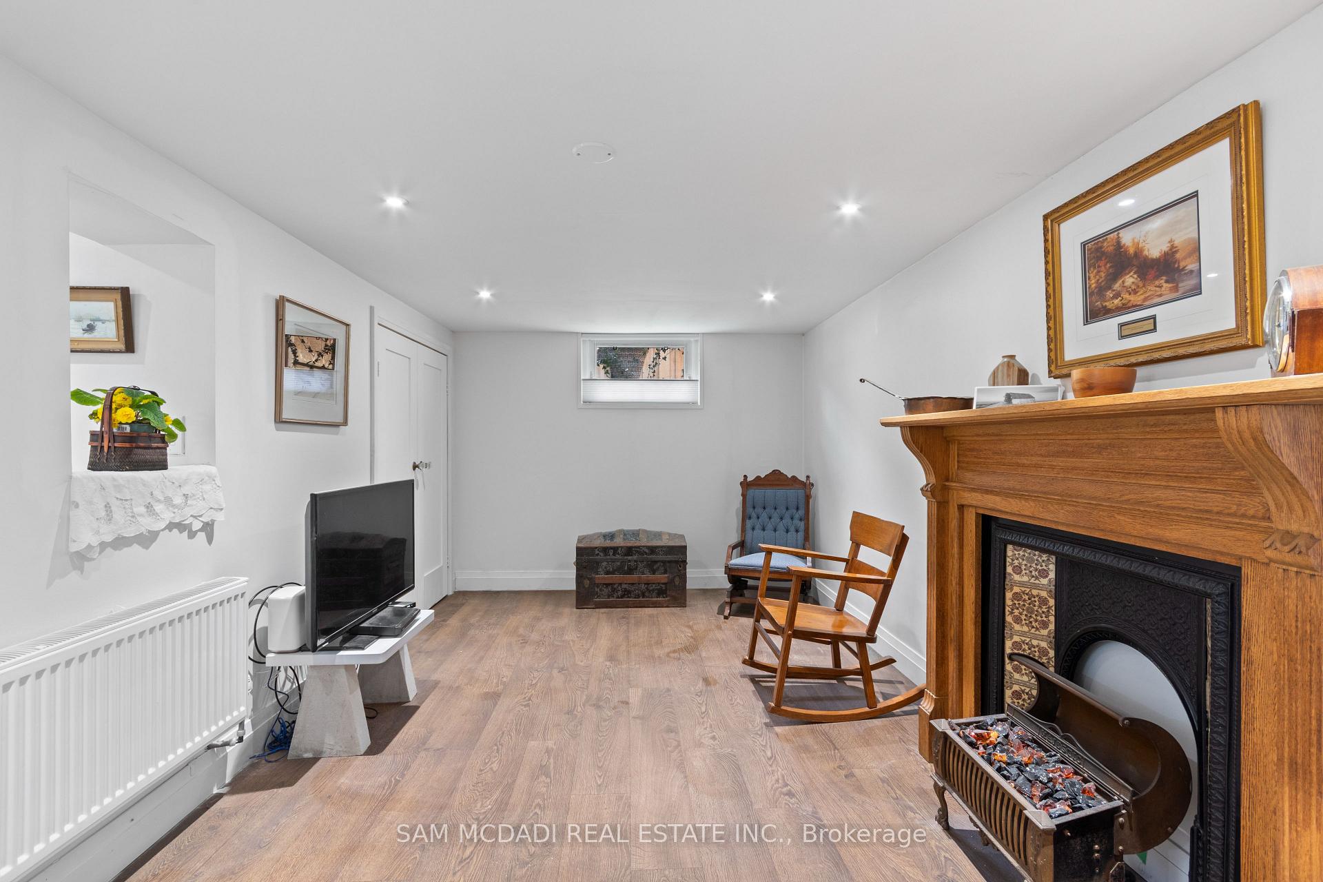 Photo 22 of 1088 Cherriebell Road, Mississauga, Lakeview — HOMEH