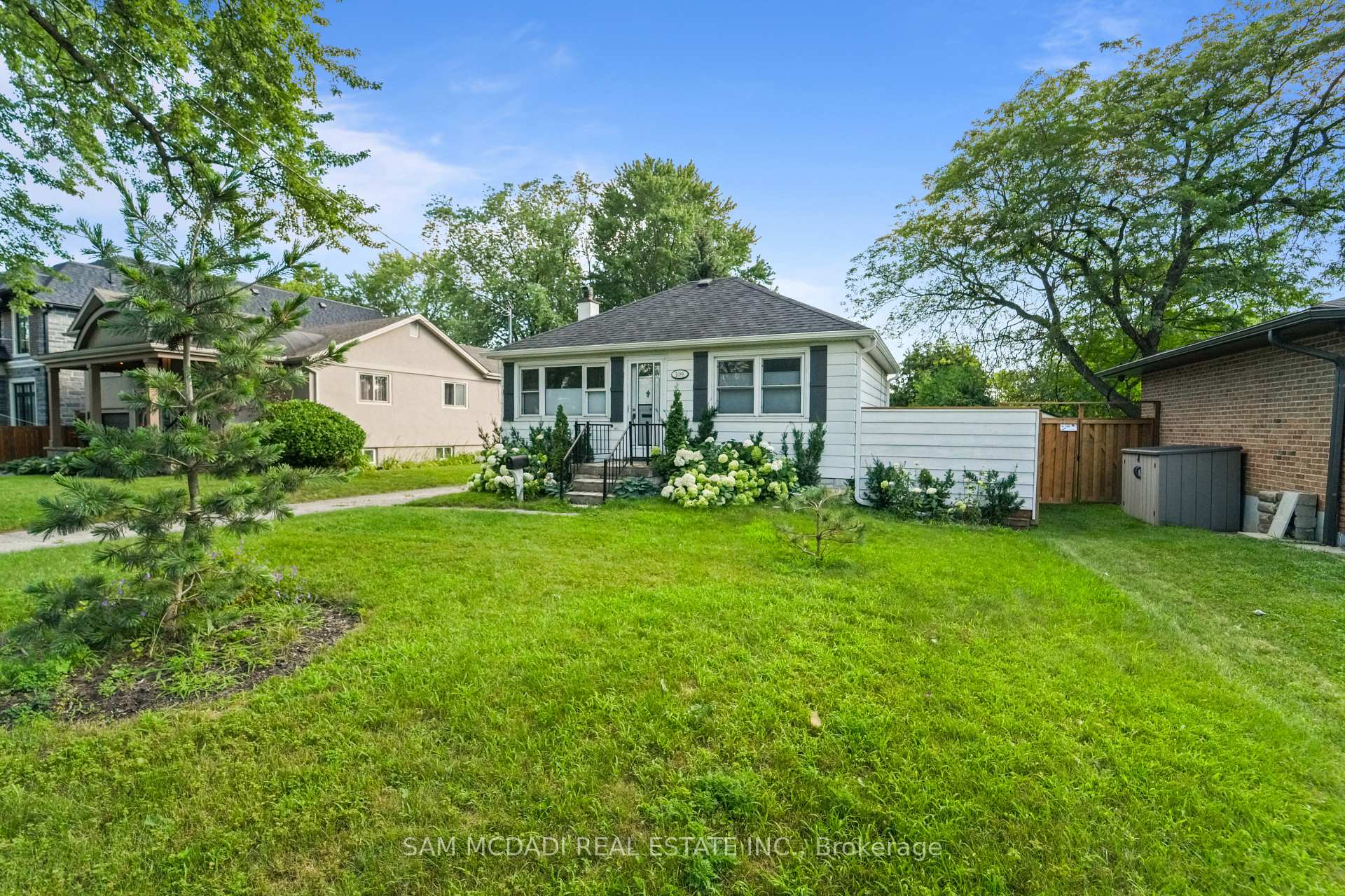 Photo 37 of 1088 Cherriebell Road, Mississauga, Lakeview — HOMEH