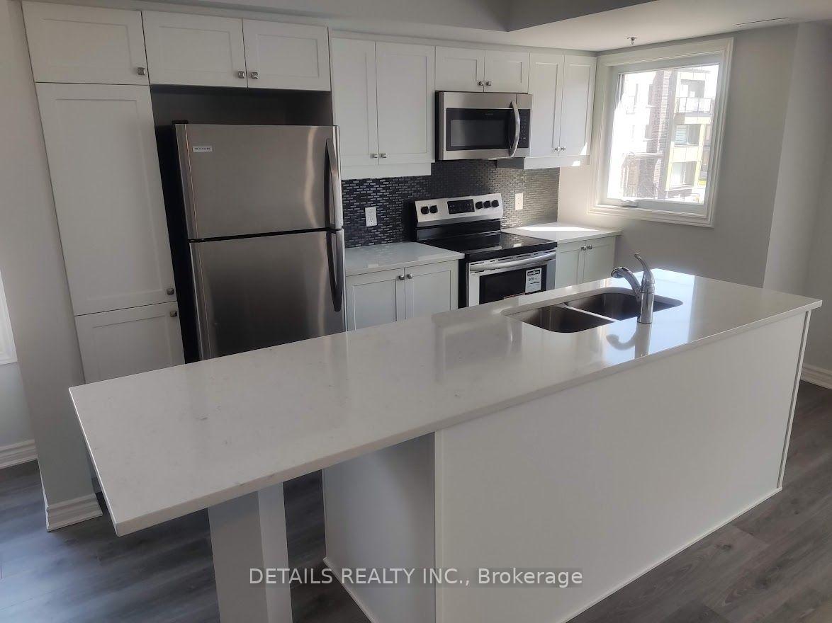 Photo 3 of 800 Kiniw Private, Ottawa, CFB Rockcliffe and Area — HOMEH