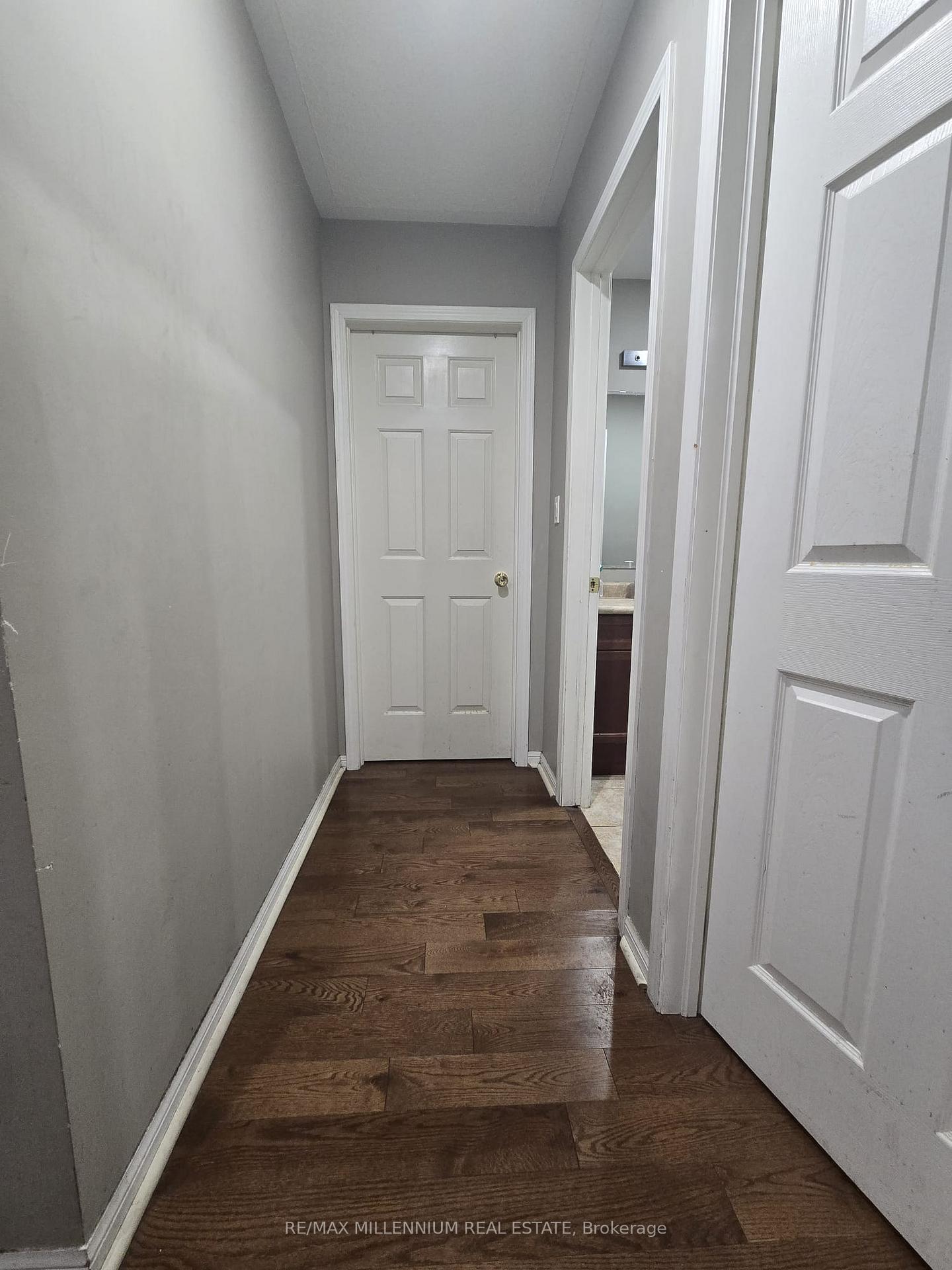 Photo 18 of 31 Ponymeadow Way, Brampton, Credit Valley — HOMEH