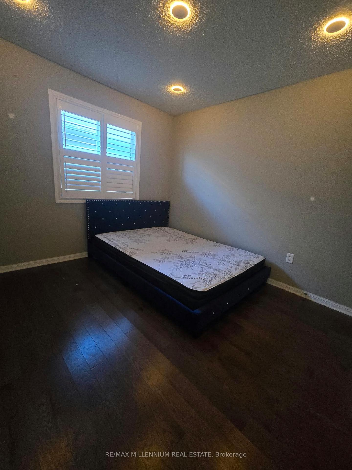 Photo 30 of 31 Ponymeadow Way, Brampton, Credit Valley — HOMEH