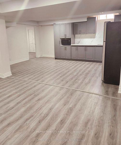 Photo 5 of Unit lower, 6 Goswell Street, Brampton, Bram East — HOMEH