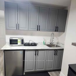 Photo 12 of Unit lower, 6 Goswell Street, Brampton, Bram East — HOMEH