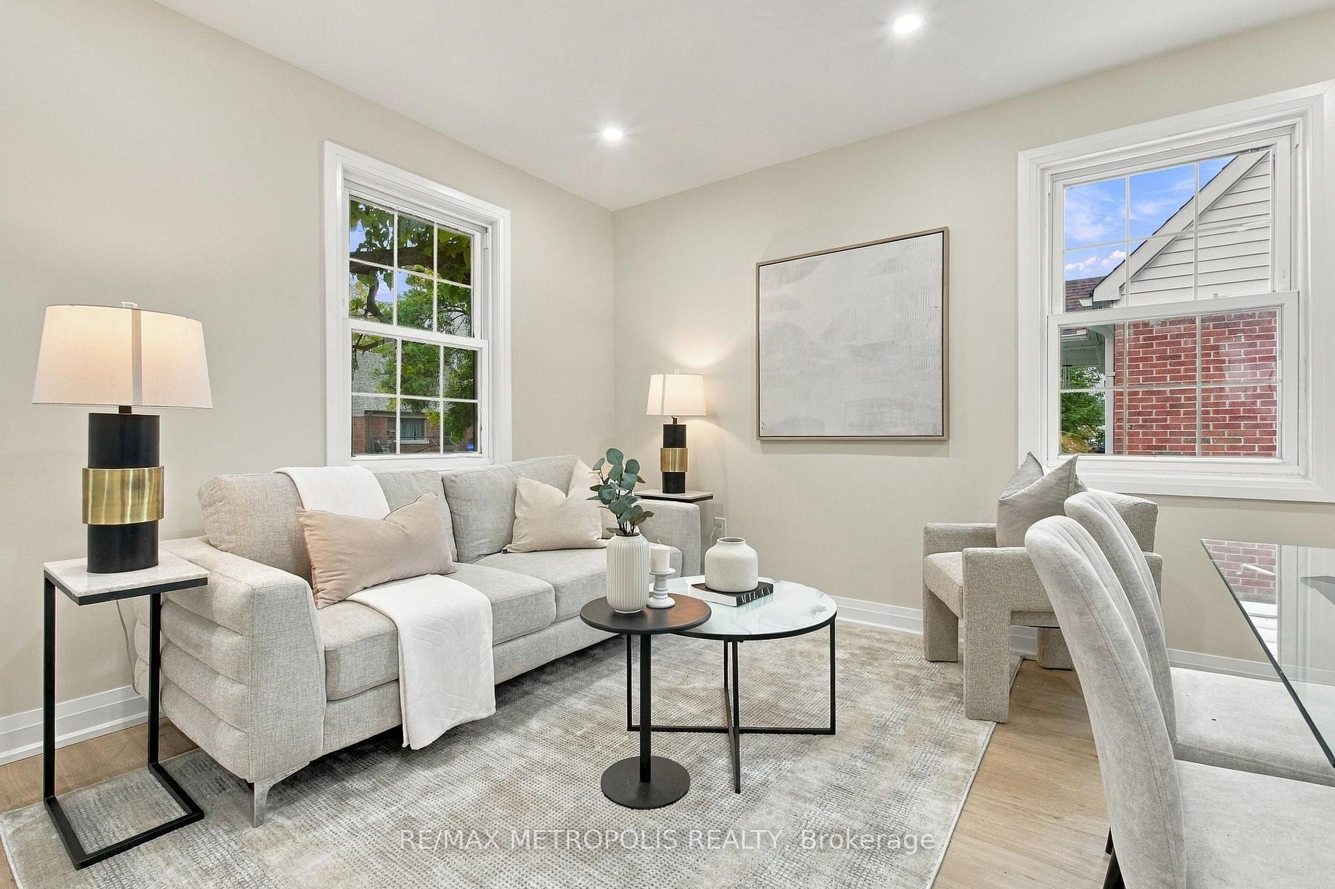 Photo 4 of 488 Mckellar Street, Peterborough, Otonabee Ward 1 — HOMEH