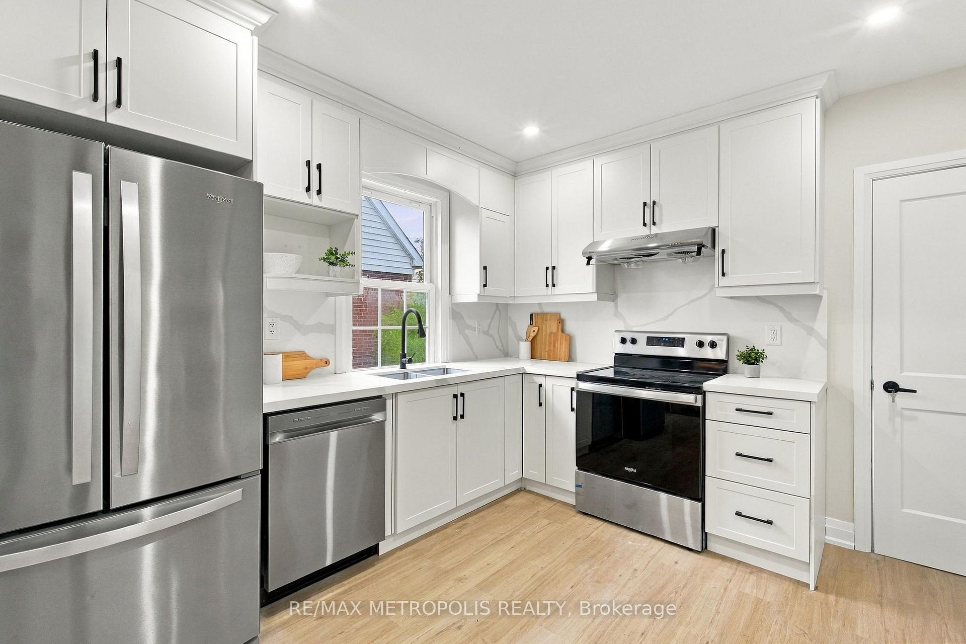 Photo 10 of 488 Mckellar Street, Peterborough, Otonabee Ward 1 — HOMEH