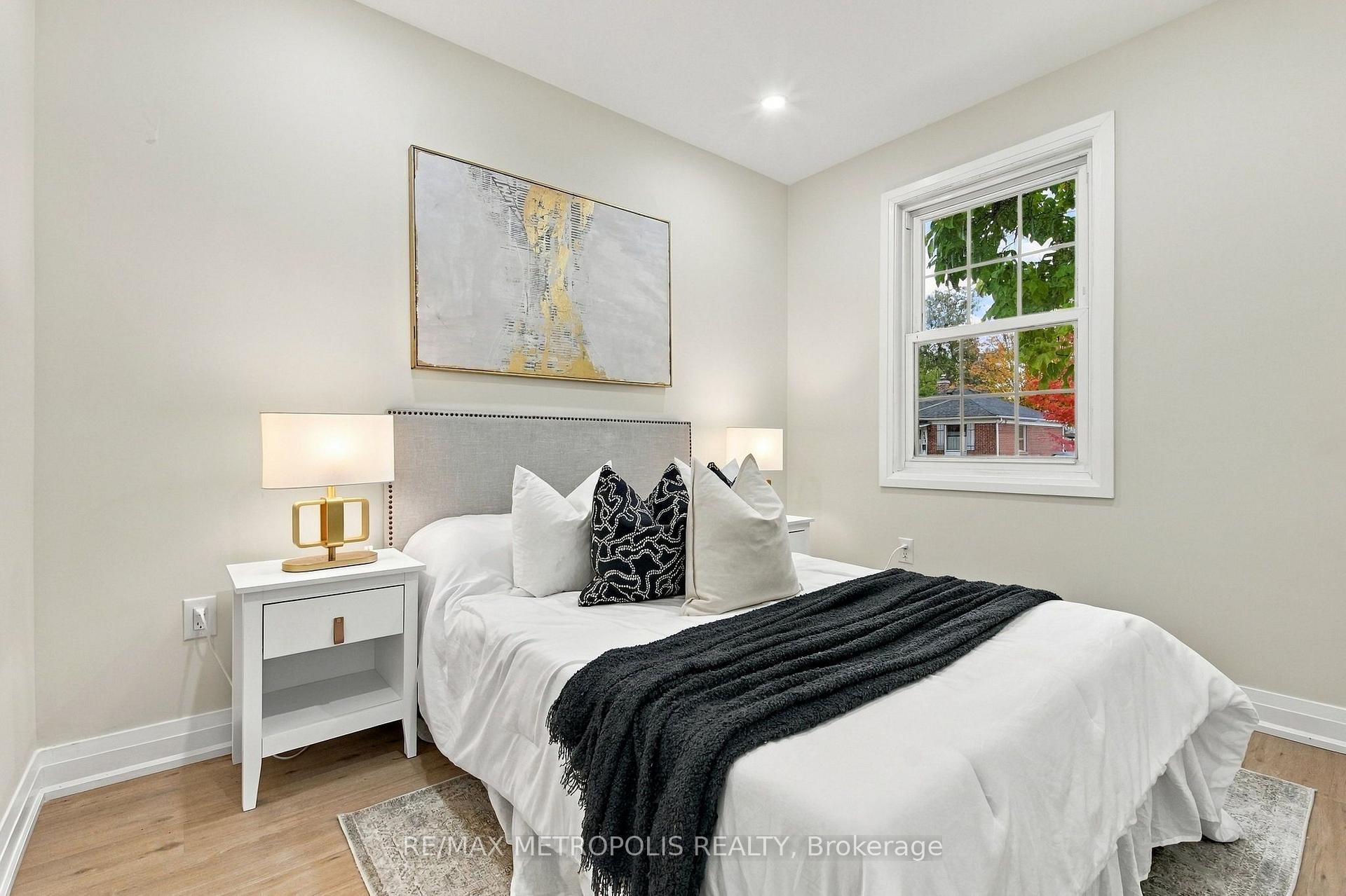 Photo 12 of 488 Mckellar Street, Peterborough, Otonabee Ward 1 — HOMEH