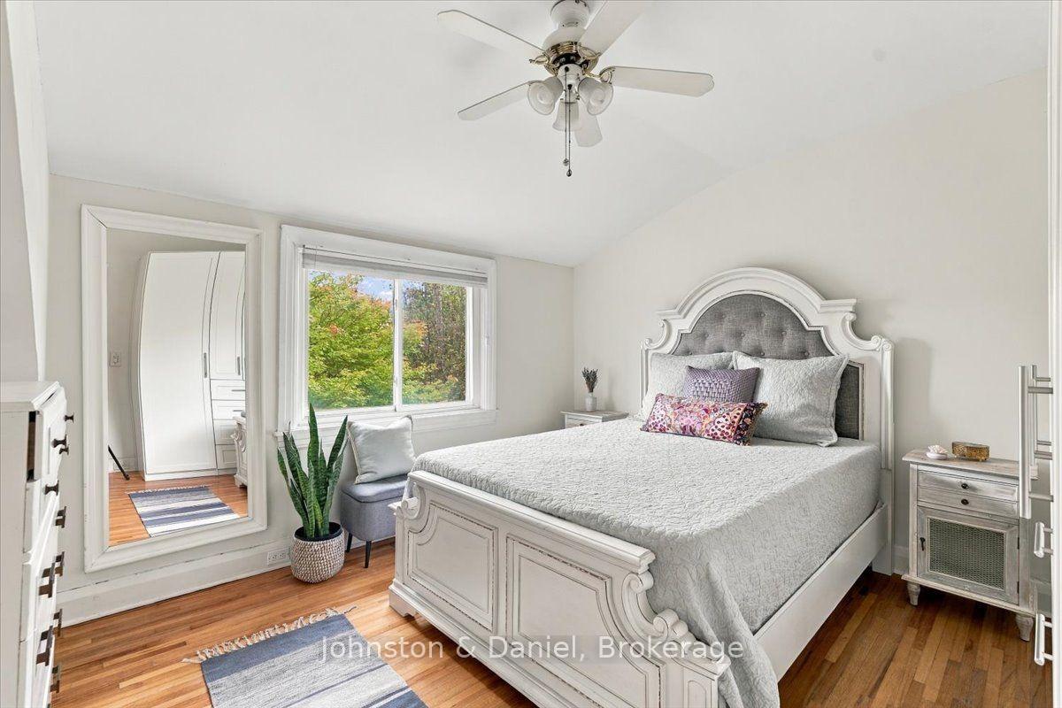 Photo 21 of 118 Merrill Avenue E, Toronto, Woodbine Corridor — HOMEH