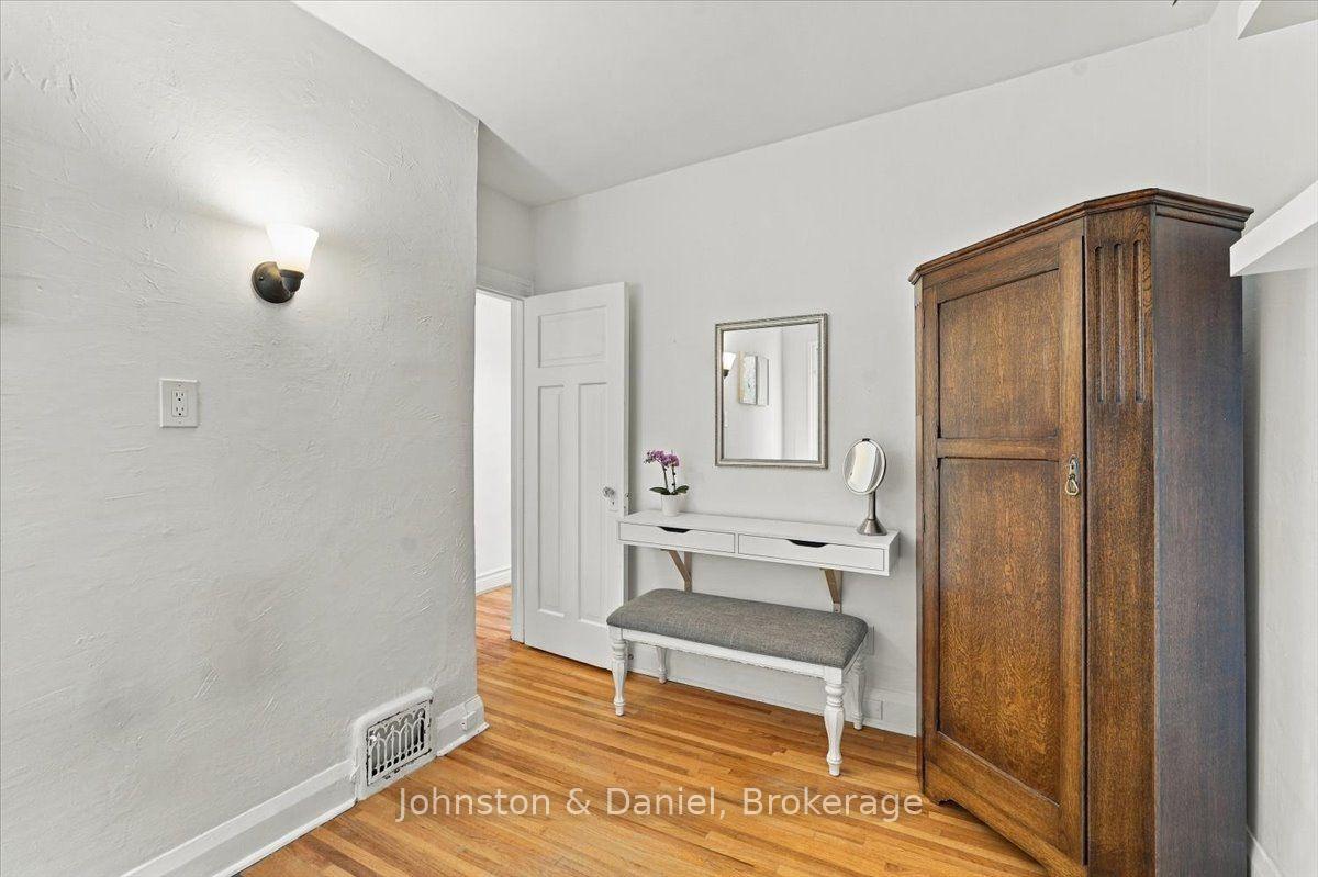 Photo 24 of 118 Merrill Avenue E, Toronto, Woodbine Corridor — HOMEH
