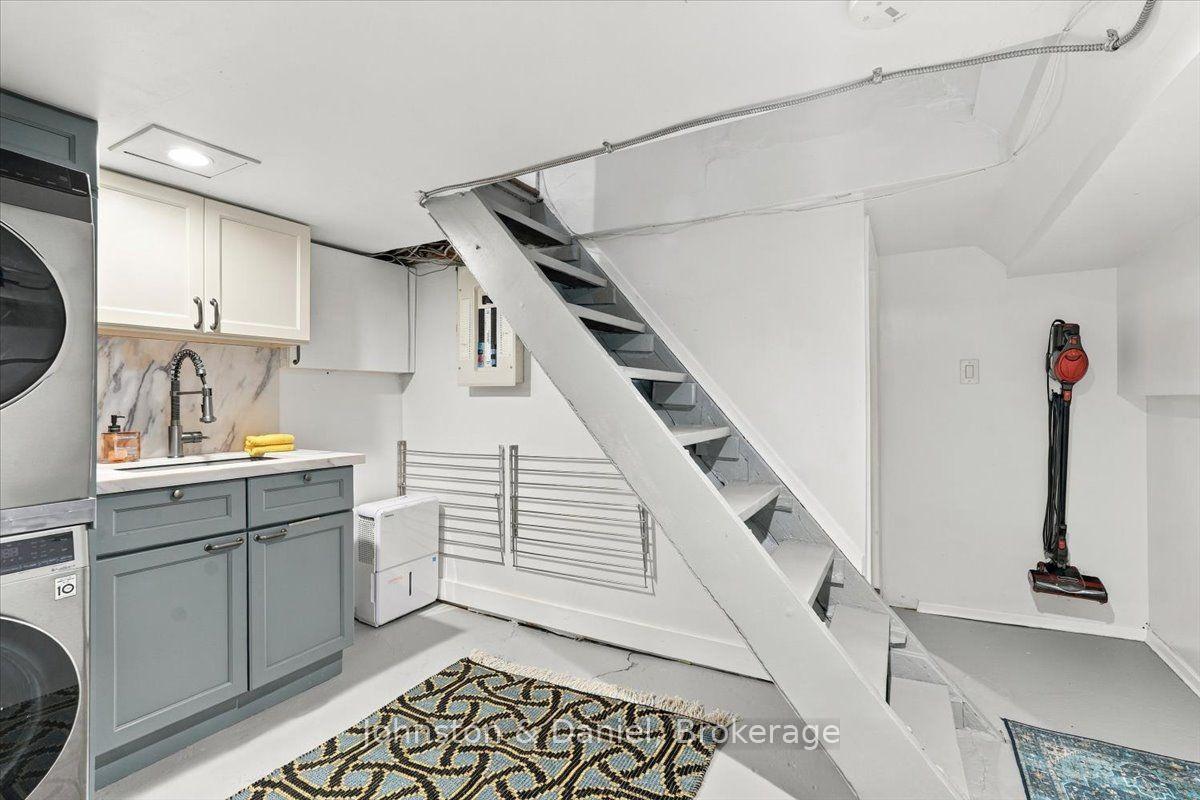 Photo 33 of 118 Merrill Avenue E, Toronto, Woodbine Corridor — HOMEH