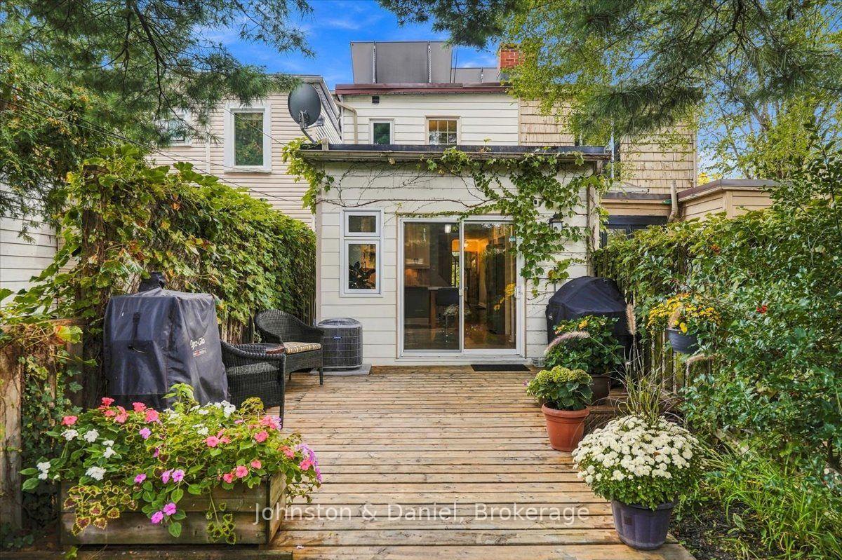 Photo 37 of 118 Merrill Avenue E, Toronto, Woodbine Corridor — HOMEH