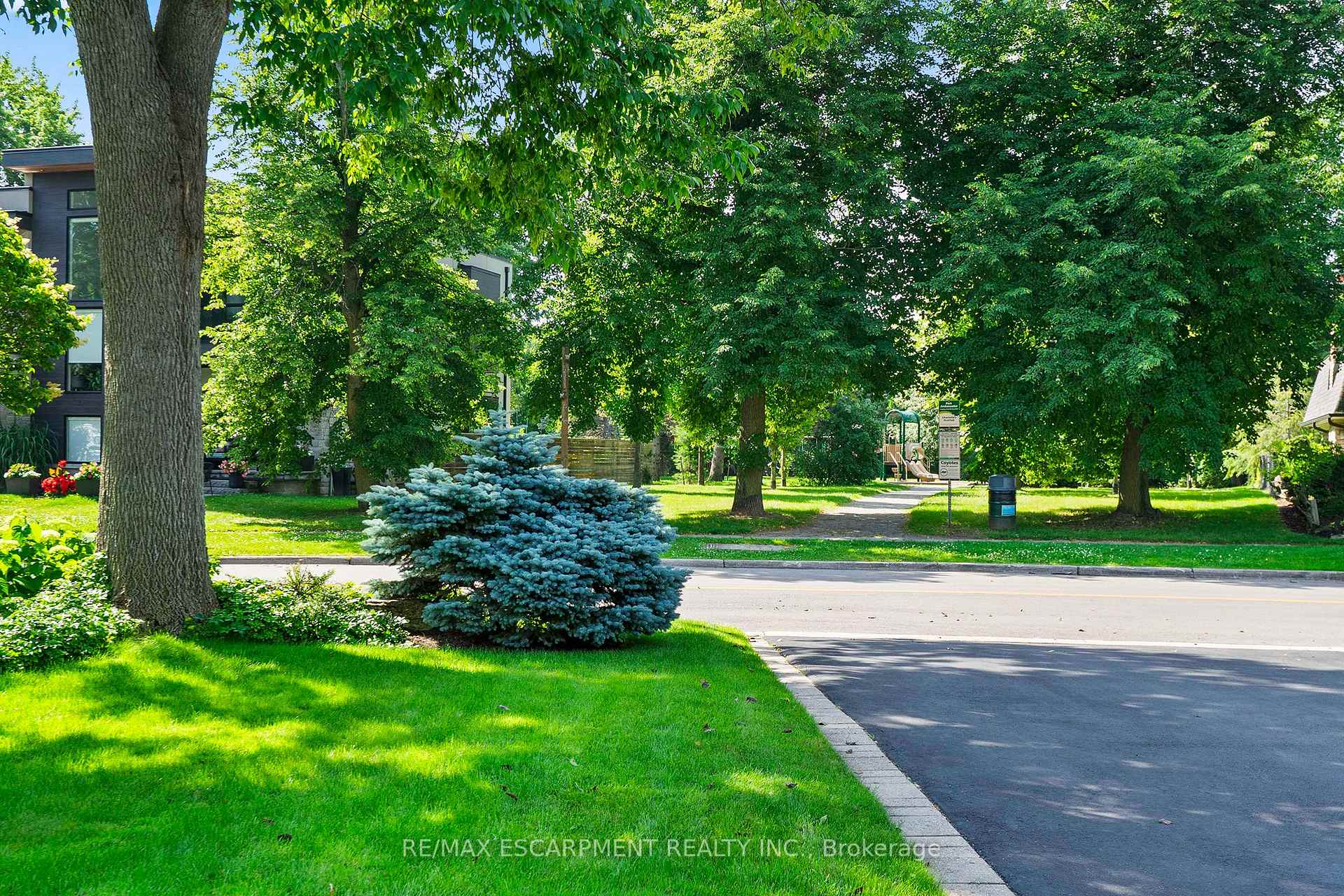 Photo 9 of 175 Mohawk Road, Oakville, Bronte — HOMEH