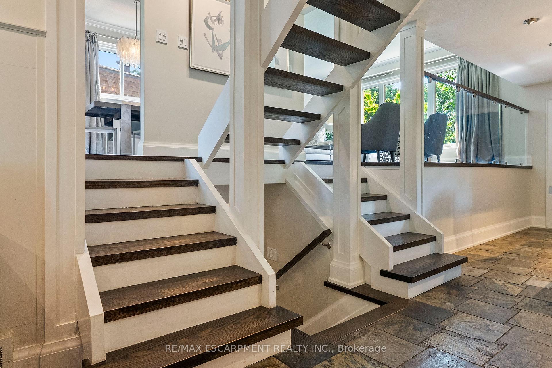 Photo 15 of 175 Mohawk Road, Oakville, Bronte — HOMEH
