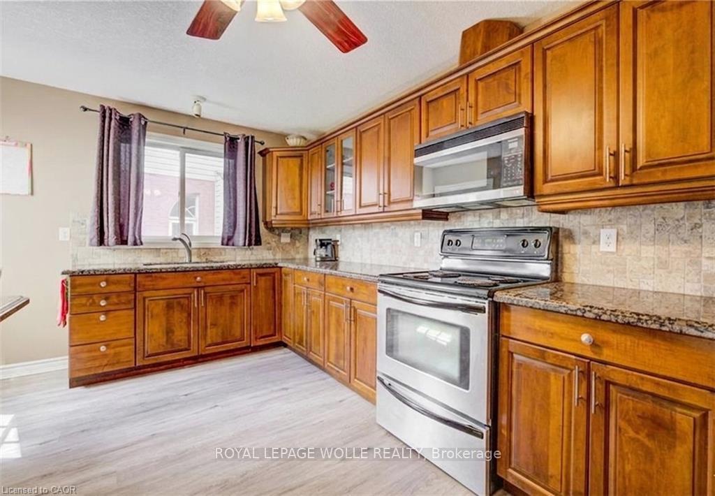 Photo 11 of 599 Coldstream Drive, Waterloo, Conservation Meadows — HOMEH