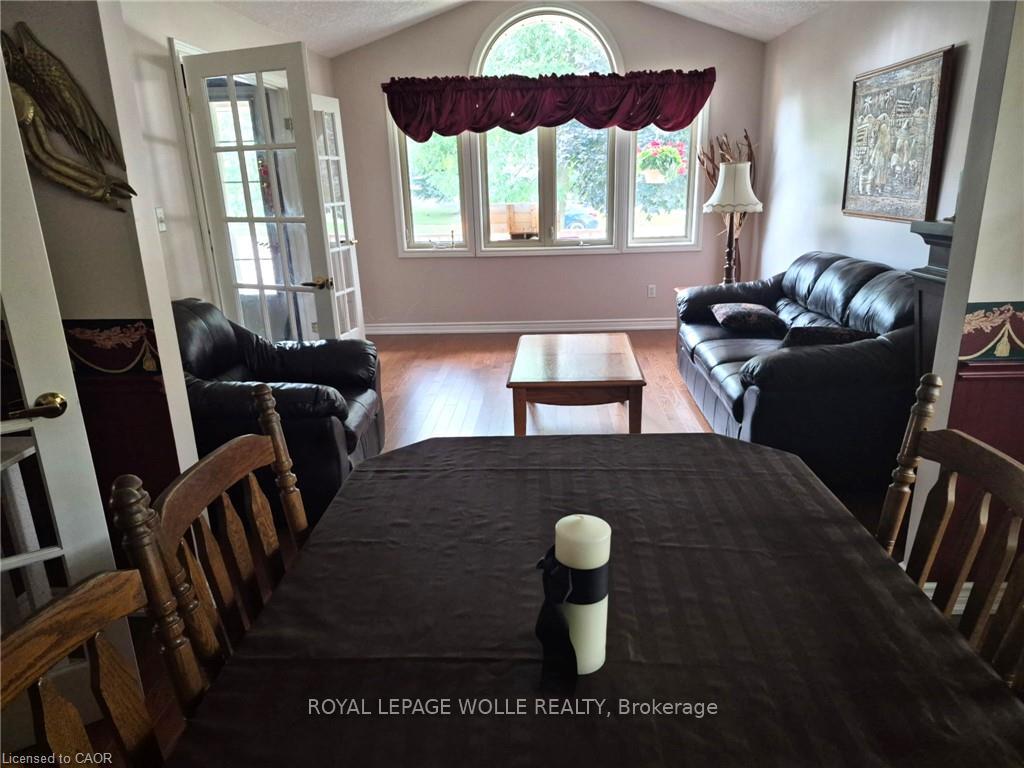 Photo 16 of 599 Coldstream Drive, Waterloo, Conservation Meadows — HOMEH