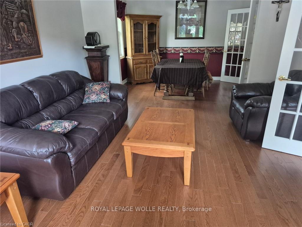 Photo 18 of 599 Coldstream Drive, Waterloo, Conservation Meadows — HOMEH