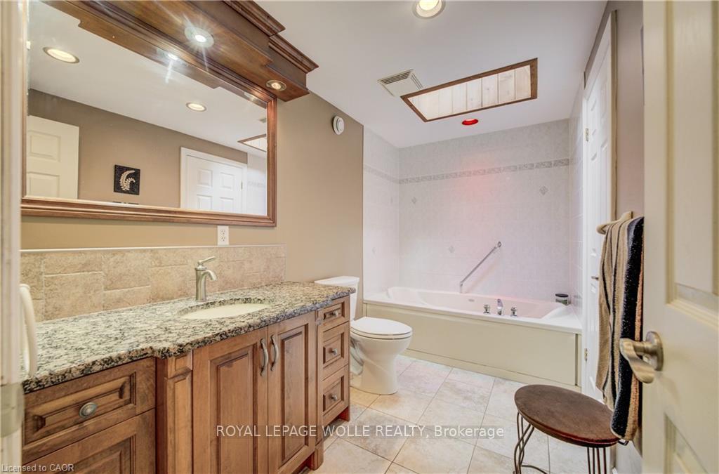 Photo 21 of 599 Coldstream Drive, Waterloo, Conservation Meadows — HOMEH