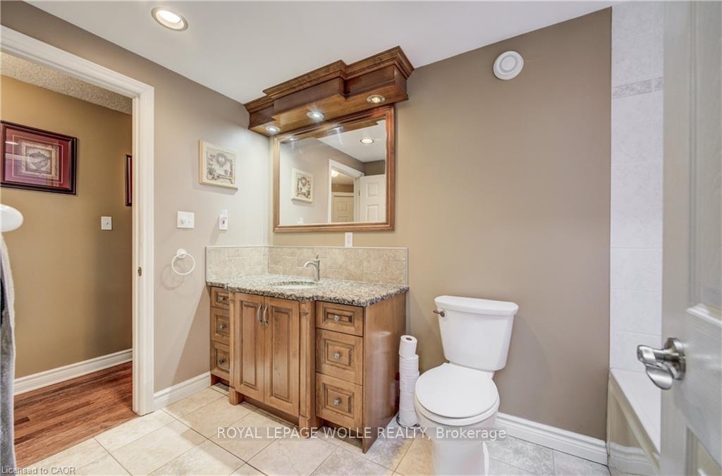 Photo 22 of 599 Coldstream Drive, Waterloo, Conservation Meadows — HOMEH
