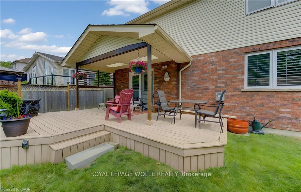 Photo 38 of 599 Coldstream Drive, Waterloo, Conservation Meadows — HOMEH