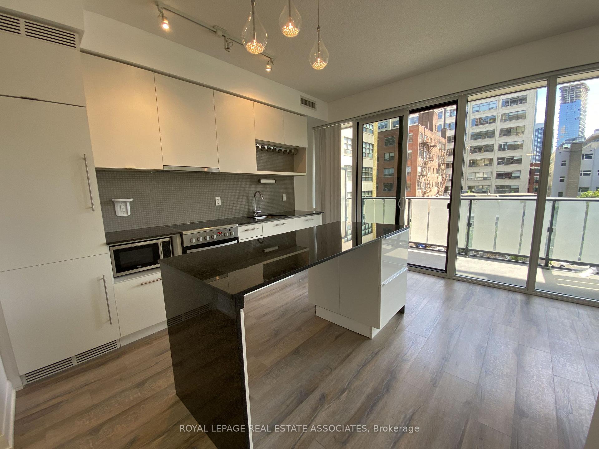 Photo 1 of Unit 405, 435 Richmond Street W, Toronto, Waterfront Communities — HOMEH