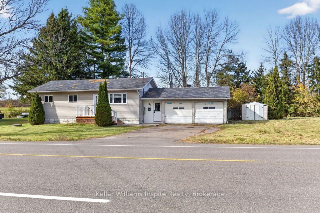 Photo 2 of 198 Drive In Road, Laurentian Valley, Laurentian Valley — HOMEH