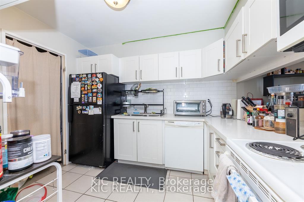 Photo 9 of Unit 1507, 238 Albion Road, Etobicoke, Elms-Old Rexdale — HOMEH