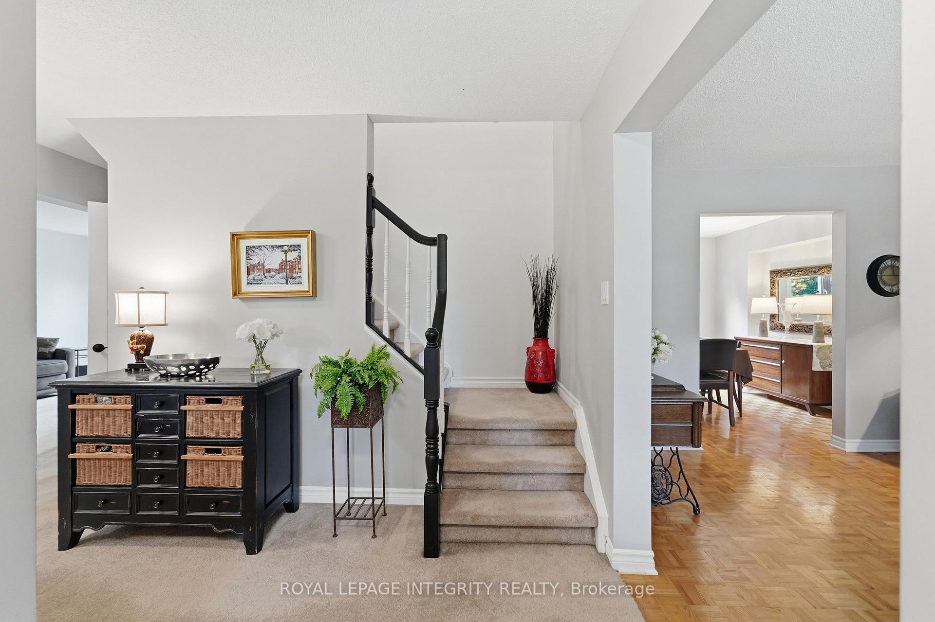 Photo 6 of 6556 Michelangelo Court, Ottawa, North Gower — HOMEH