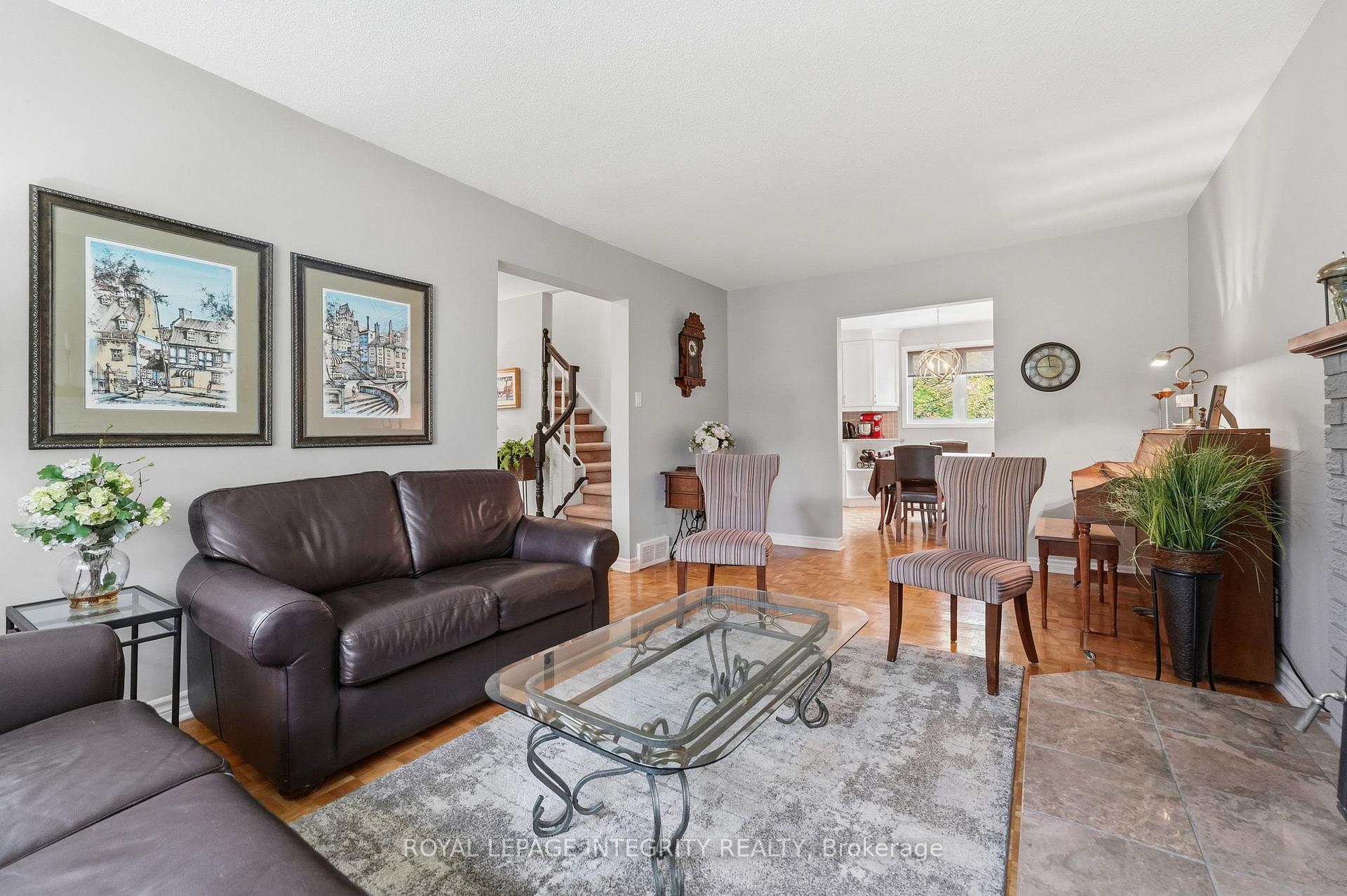Photo 9 of 6556 Michelangelo Court, Ottawa, North Gower — HOMEH
