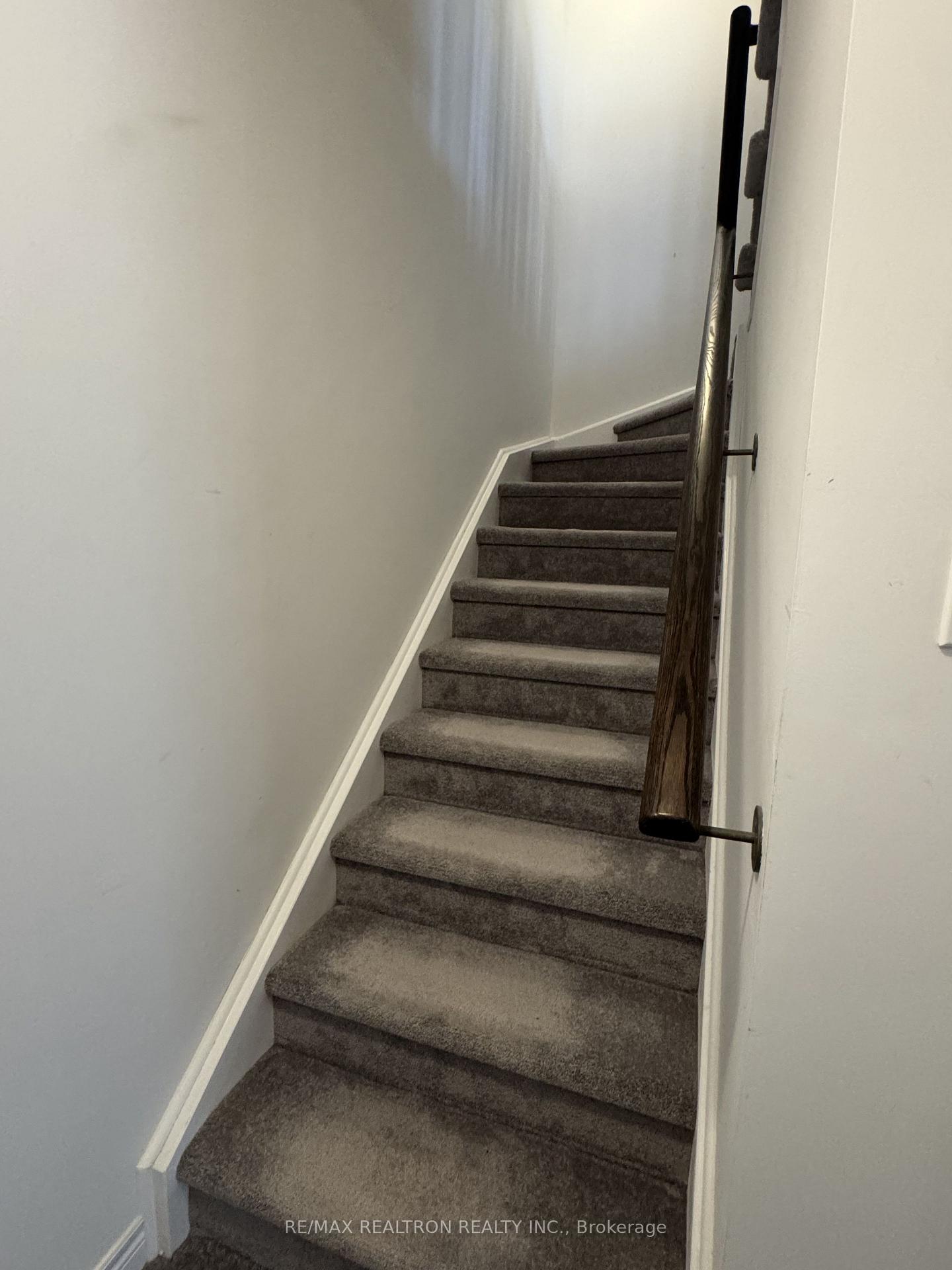 Photo 9 of 2031 Cameron Lott Crescent, Oshawa, Kedron — HOMEH