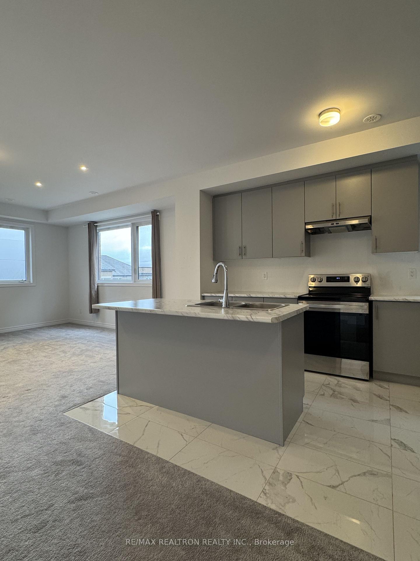 Photo 11 of 2031 Cameron Lott Crescent, Oshawa, Kedron — HOMEH