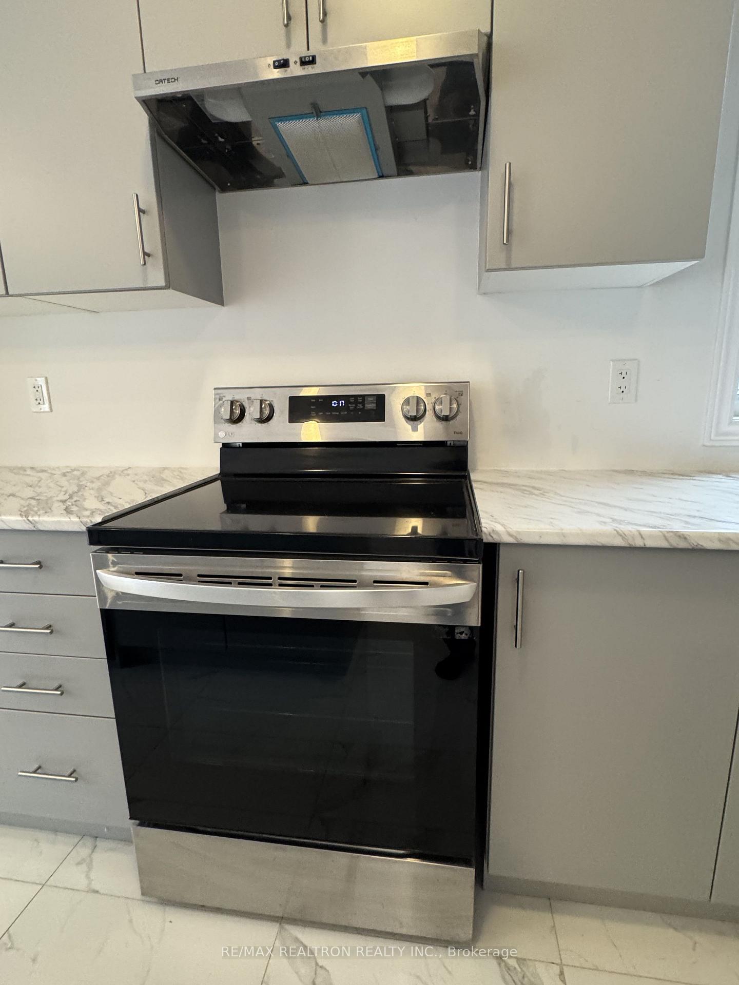 Photo 15 of 2031 Cameron Lott Crescent, Oshawa, Kedron — HOMEH